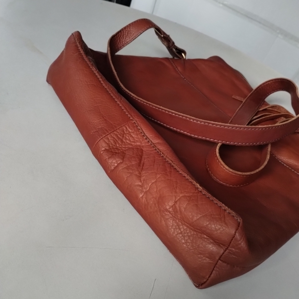 Margot NY Soft BrownLeather Crossbody Bag Lots Of Pockets Travel Bohemian Chic - Picture 15 of 15